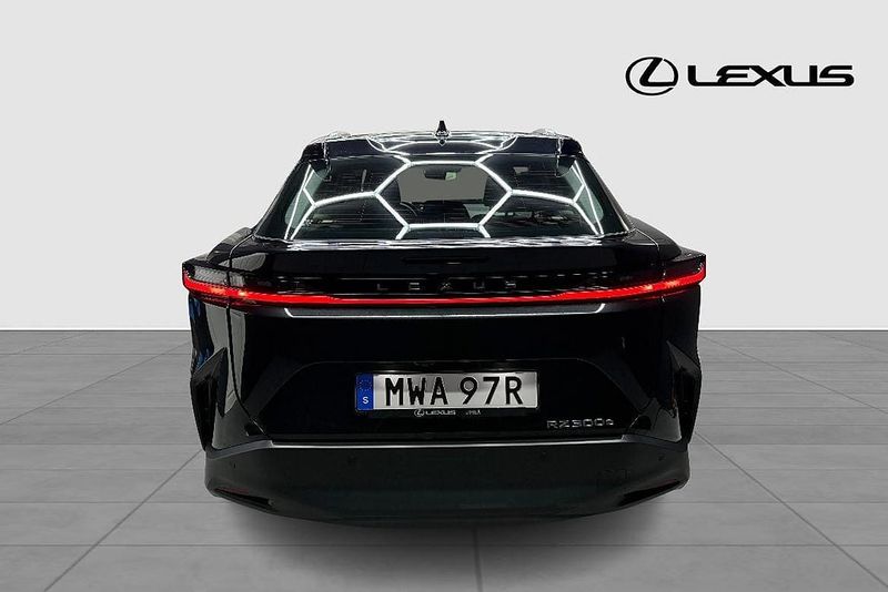 Lexus RZ bild 3
