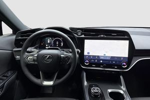 Lexus RZ bild 12