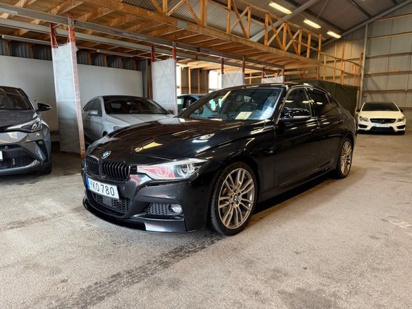BMW 330 d xDrive Sedan Steptronic M Sport Head-up Adaptiv f-hålla - 2017