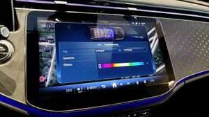 Mercedes E300 bild 18