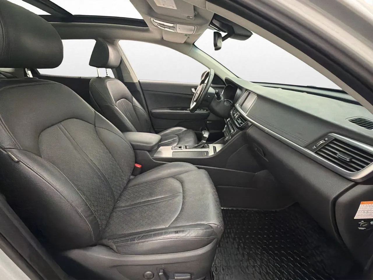 Vehicle image 30