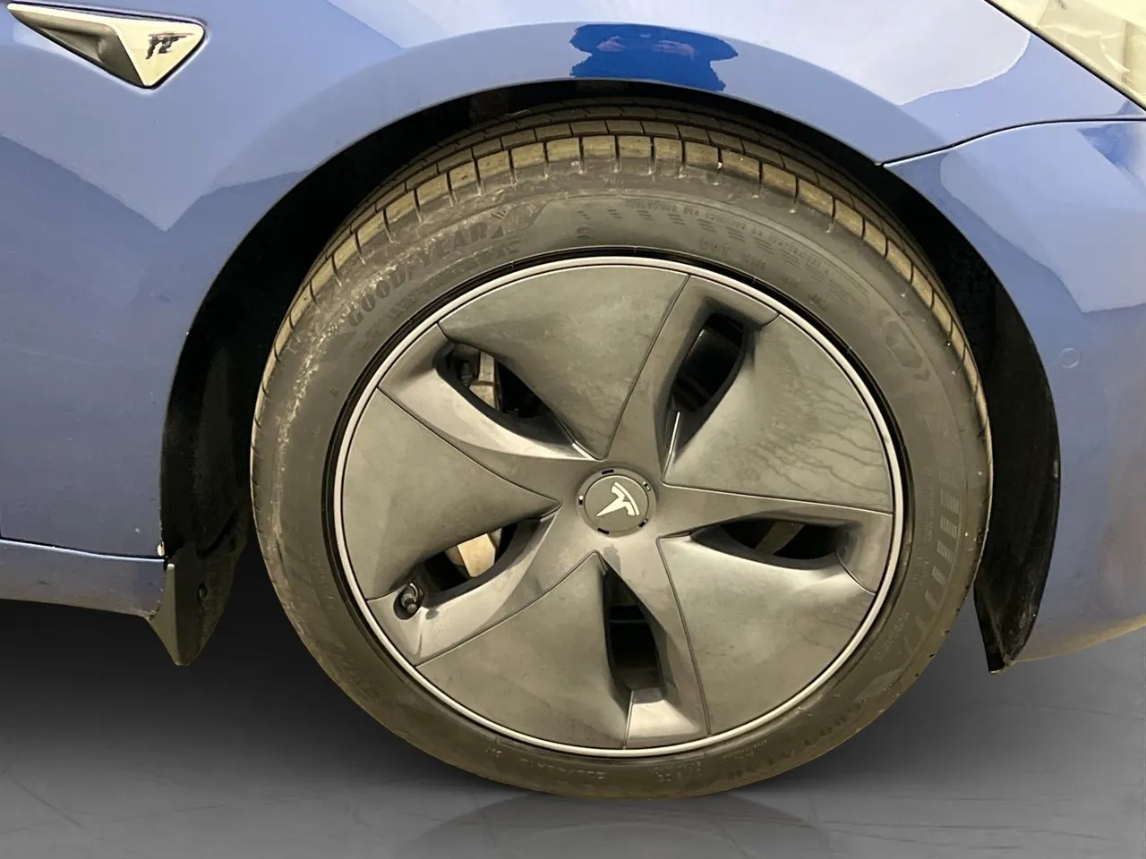 Vehicle image 31