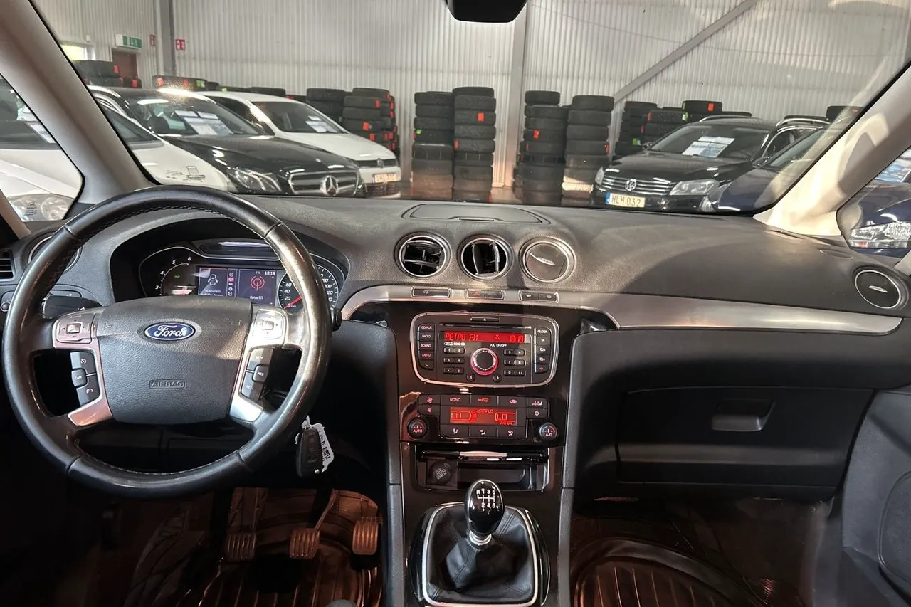 Vehicle image 22