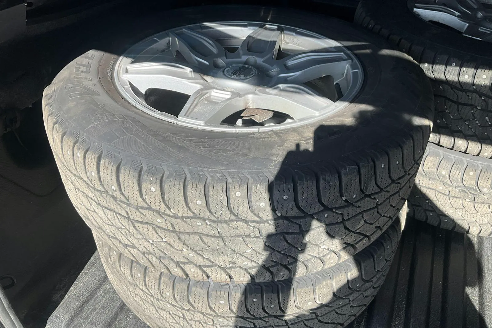 Vehicle image 14