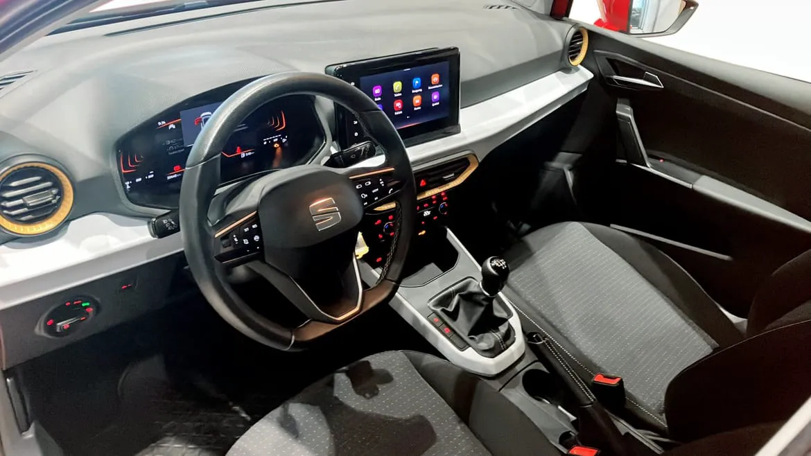 Vehicle image 6