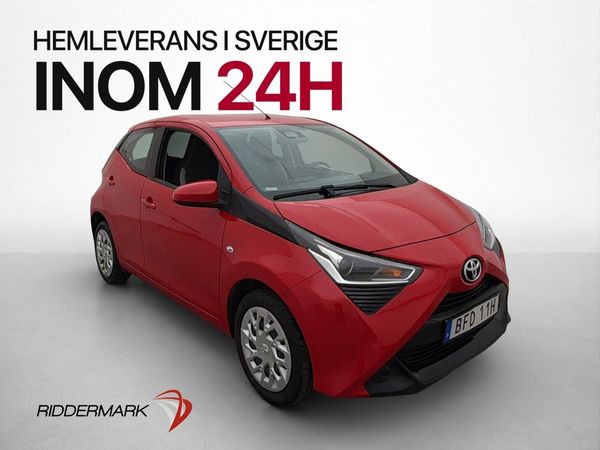 Toyota Aygo X PLAY Endast 0,42l/mil CarPlay Kamera ISOFIX - 2019