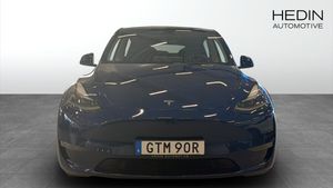 Tesla Model Y bild 8
