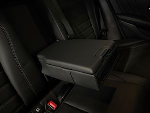 Mercedes GLC300 bild 19