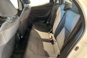 Toyota Yaris bild 13