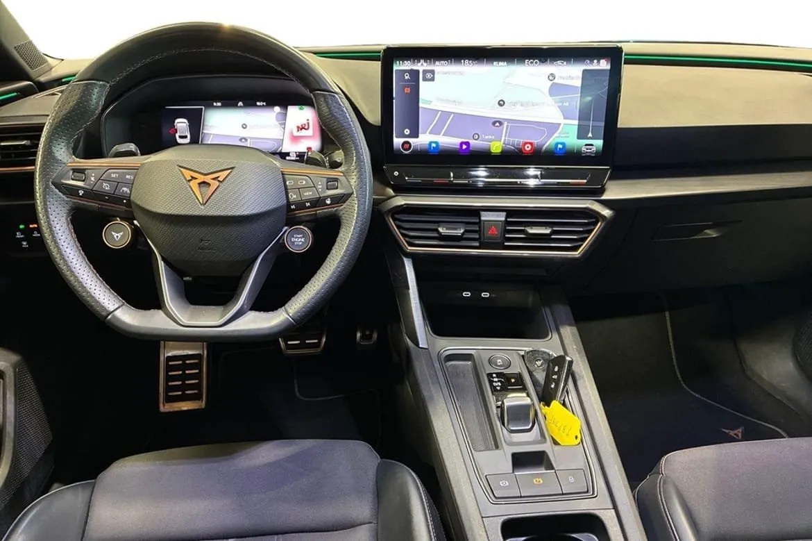 Vehicle image 6