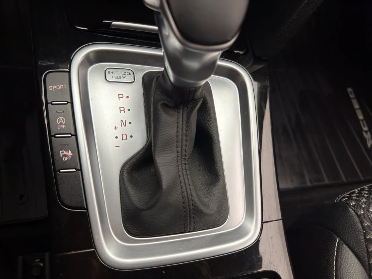 Vehicle image 24