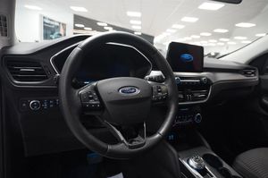 Ford Kuga bild 2