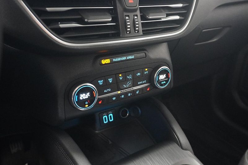Ford Kuga bild 14