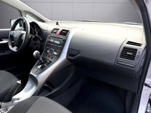Toyota Auris bild 9