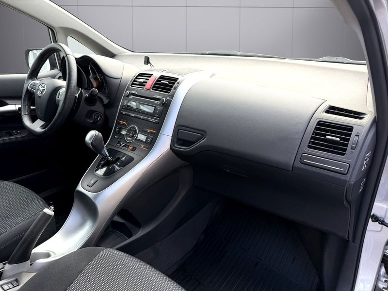 Toyota Auris bild 9