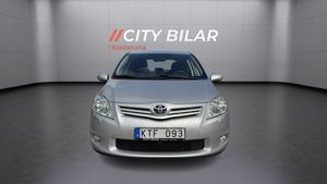 Toyota Auris bild 2