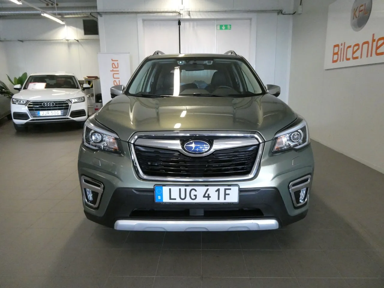 Vehicle image 7