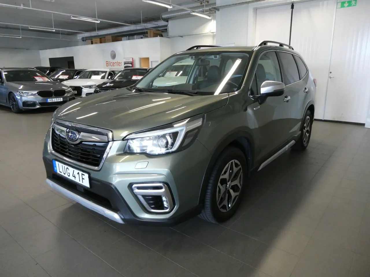 Vehicle image 6