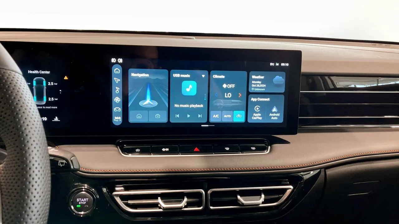 Vehicle image 11