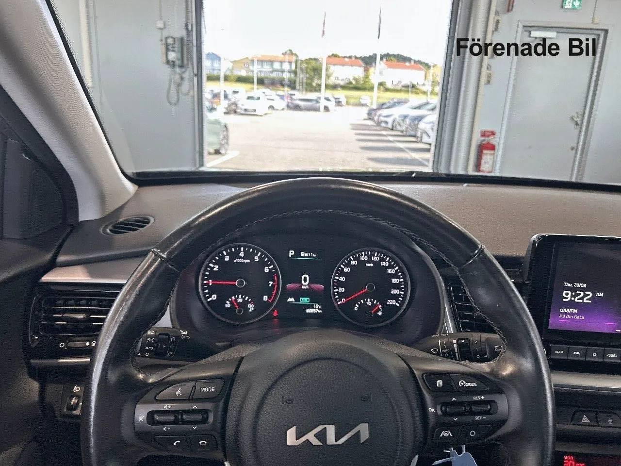 Vehicle image 9