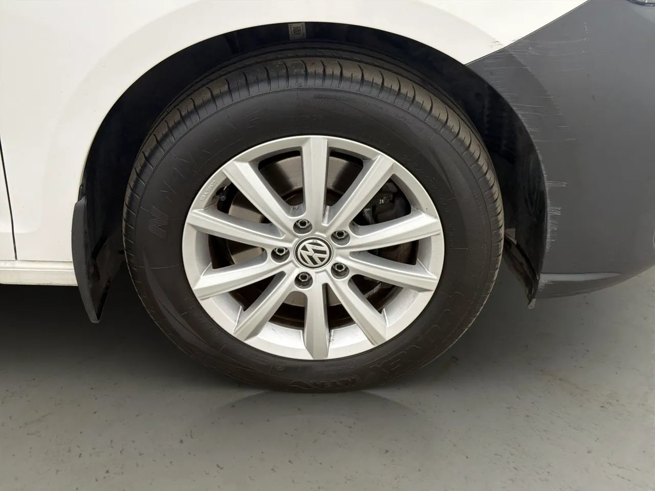 Vehicle image 31