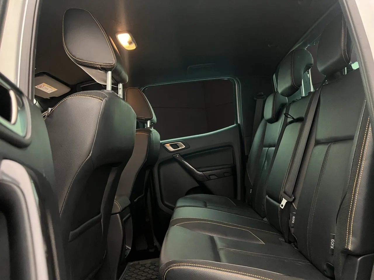 Vehicle image 27