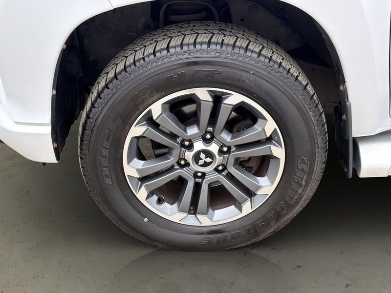 Mitsubishi L200 bild 31