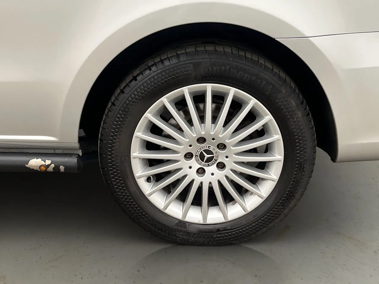 Vehicle image 31