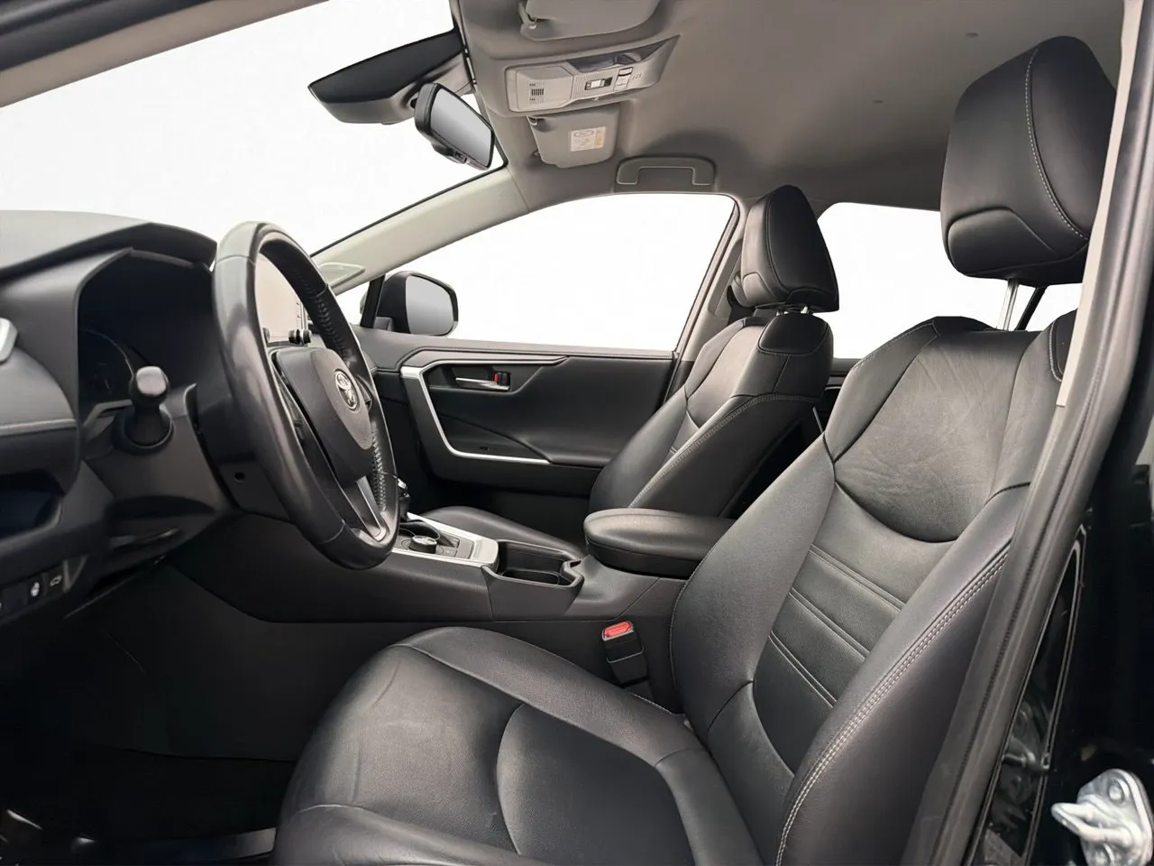 Vehicle image 14