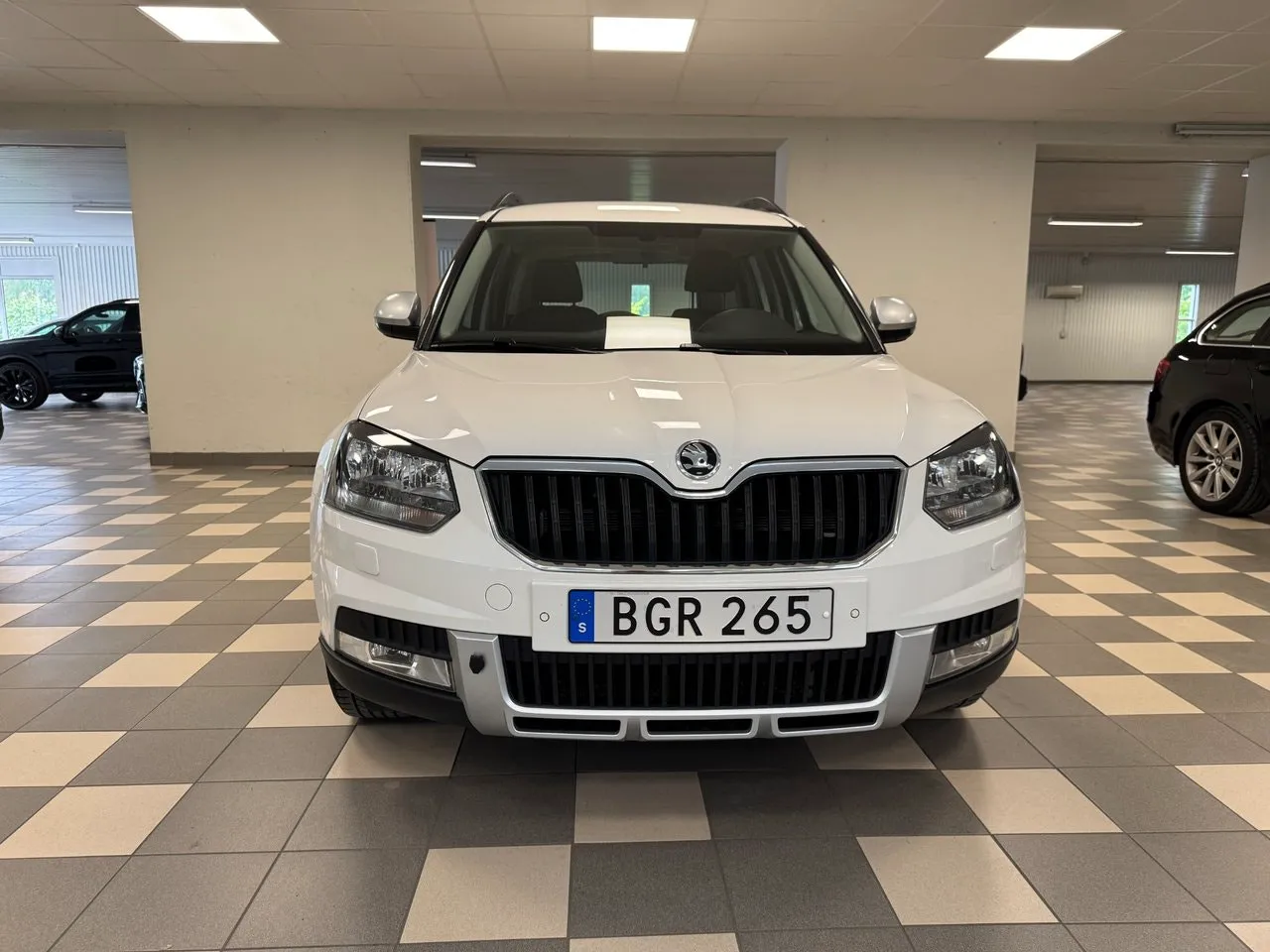 Vehicle image 1
