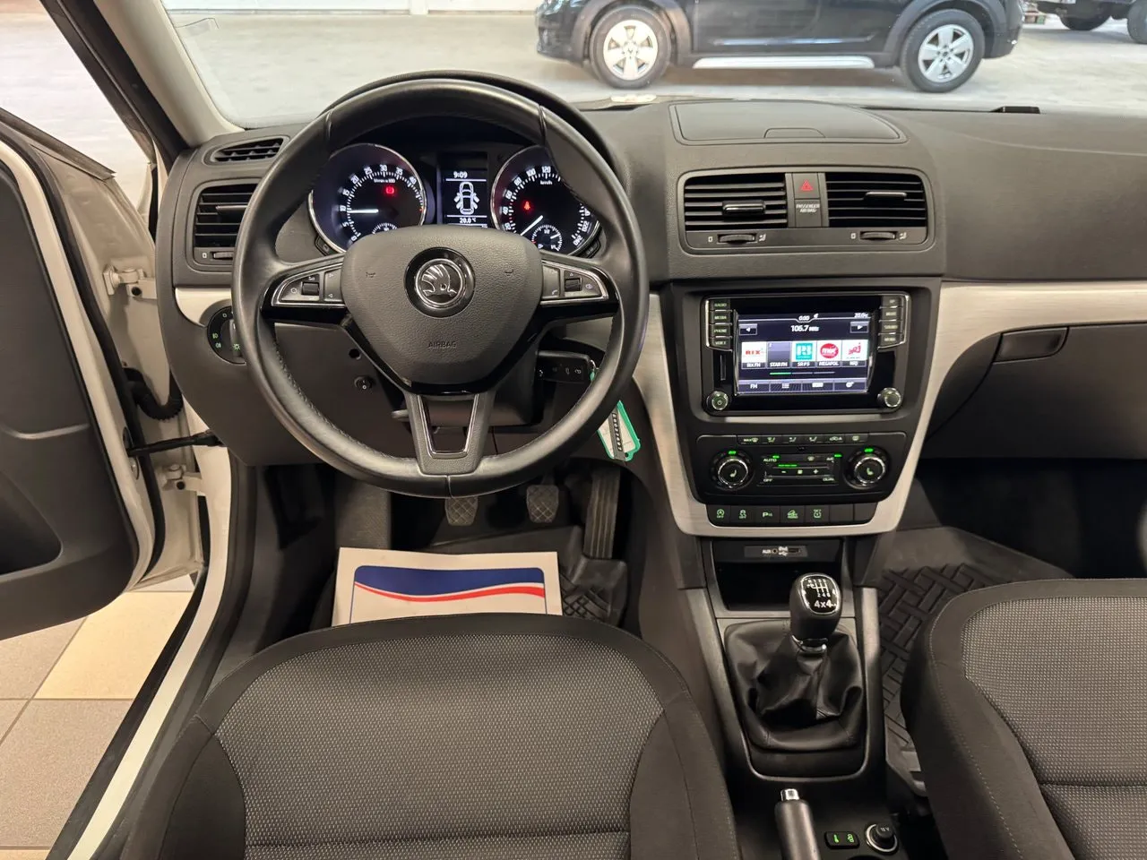 Vehicle image 6