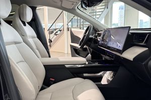 Mazda CX-6e bild 14