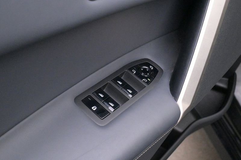 BMW iX bild 11