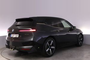 BMW iX bild 5
