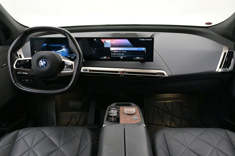 BMW iX bild 6