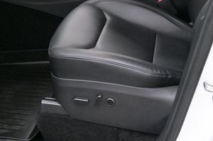 Tesla Model Y bild 11