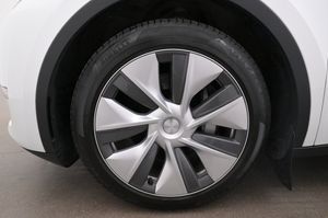 Tesla Model Y bild 27