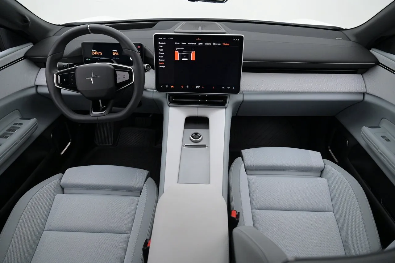 Vehicle image 5
