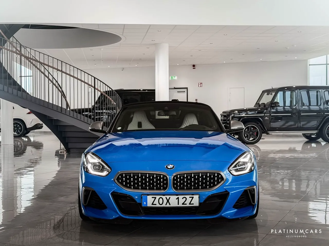 Vehicle image 4