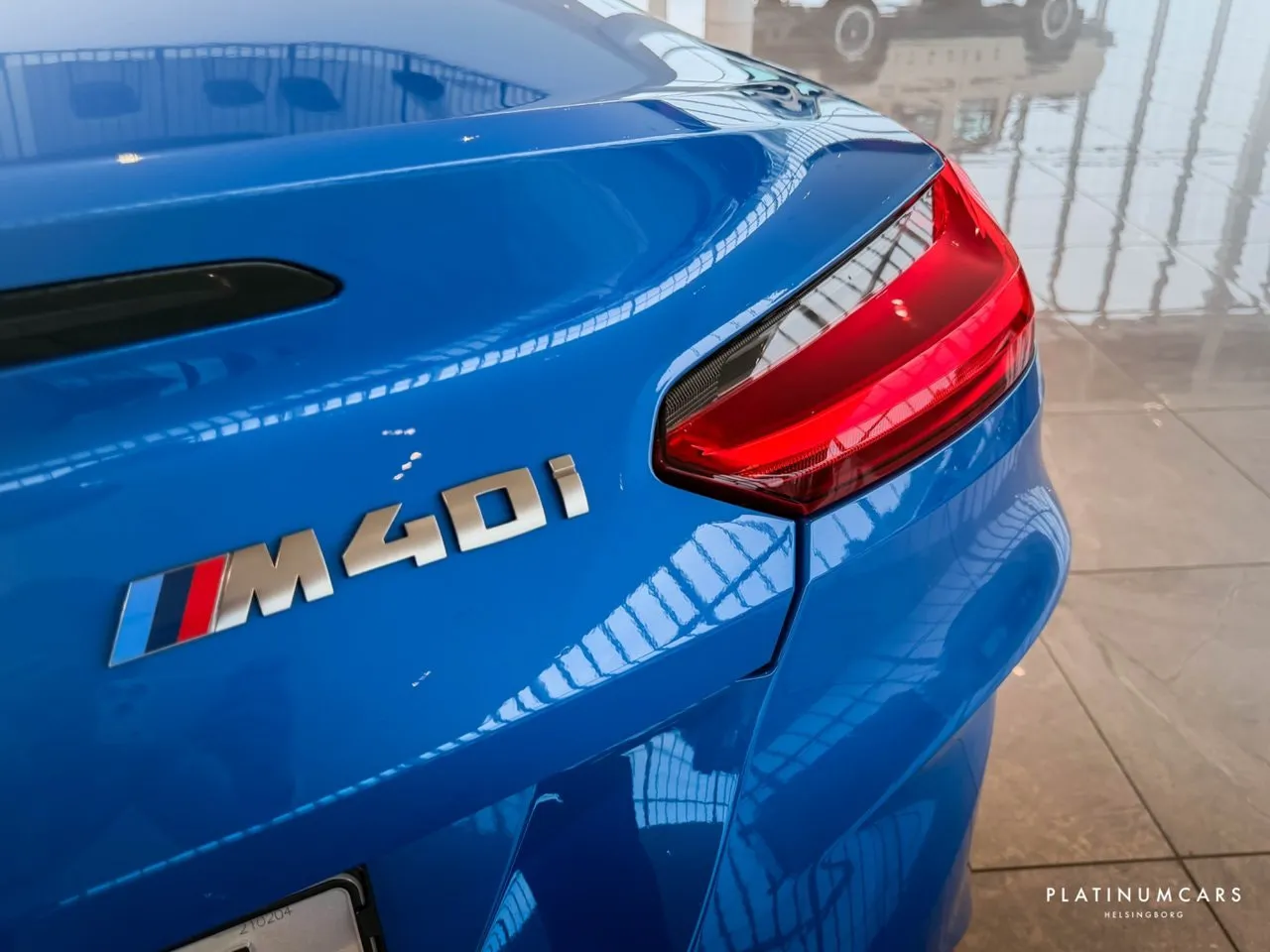 Vehicle image 11