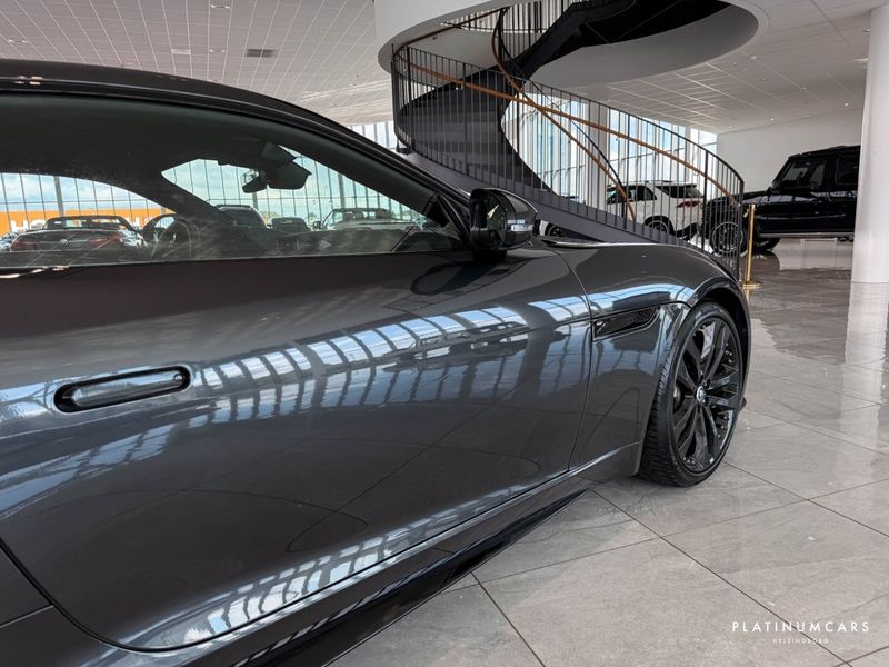 Jaguar F-Type bild 13