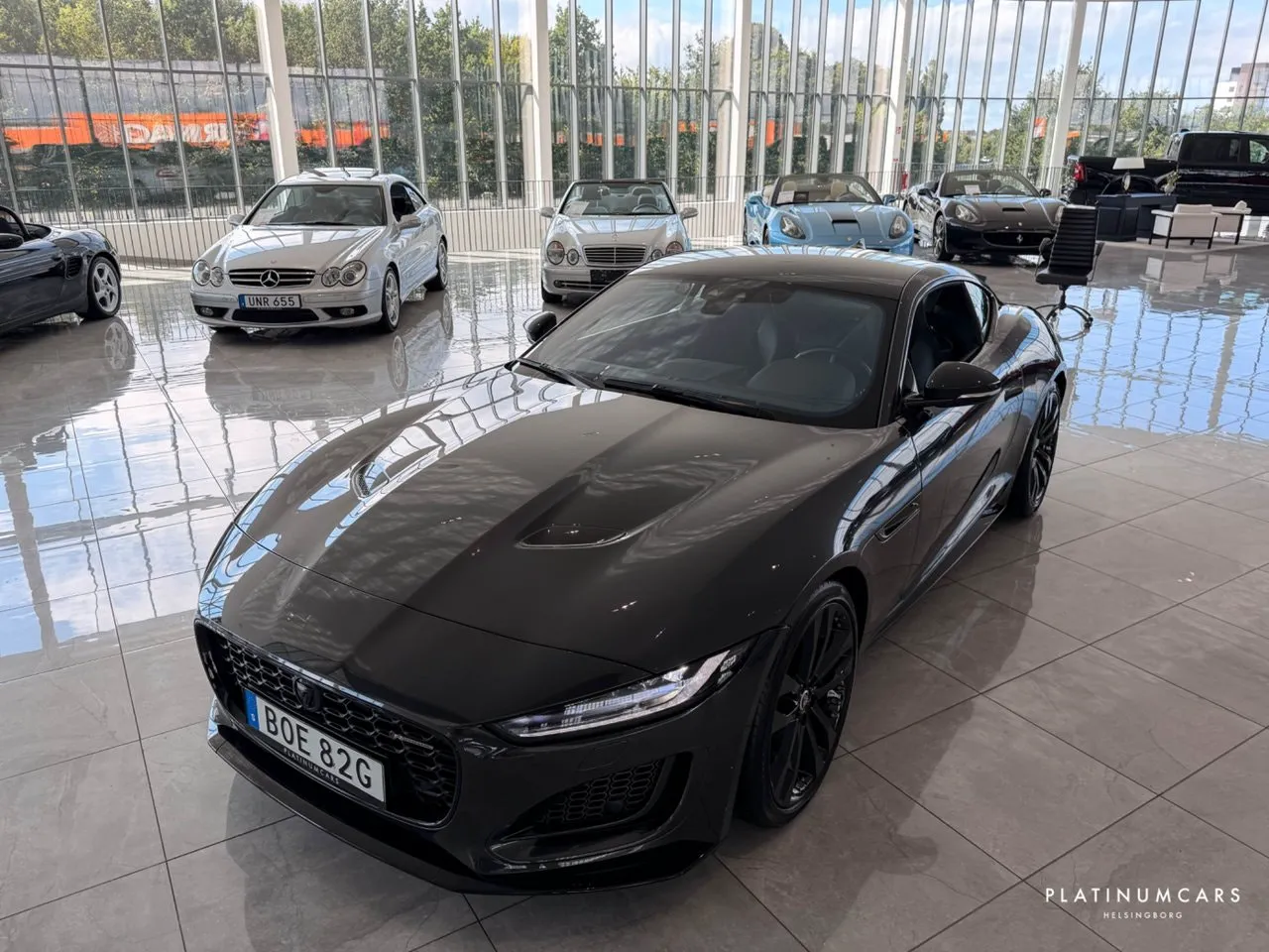 Vehicle image 9