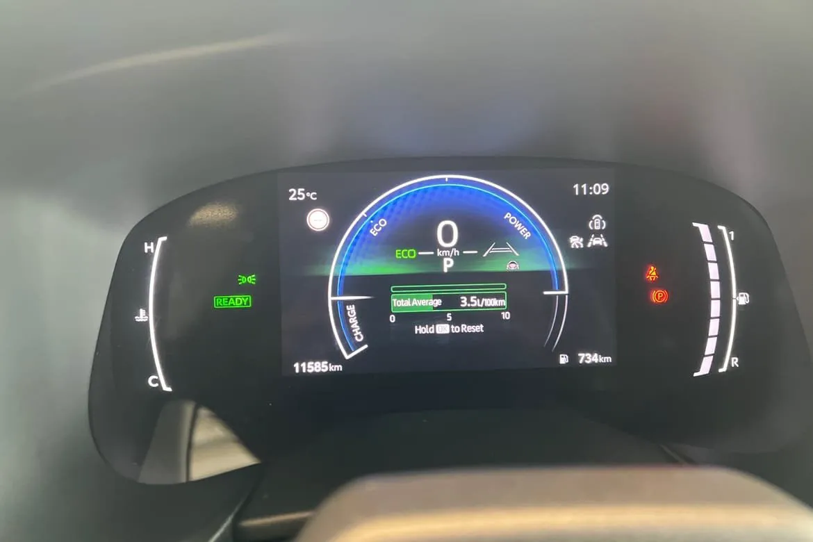 Vehicle image 15