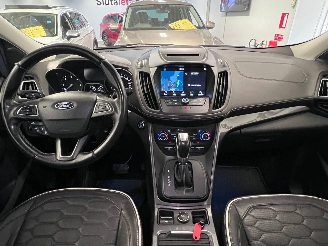 Vehicle image 17
