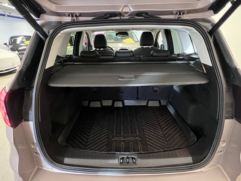 Ford Kuga bild 11