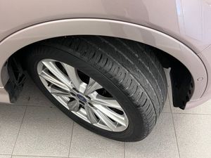 Ford Kuga bild 2