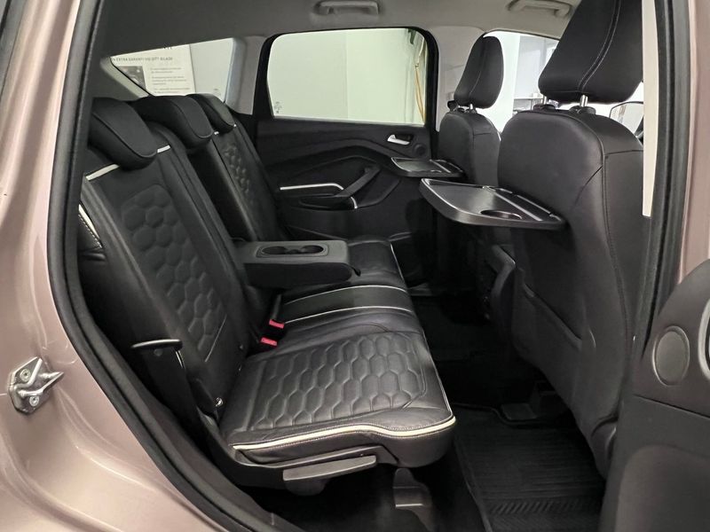 Ford Kuga bild 14