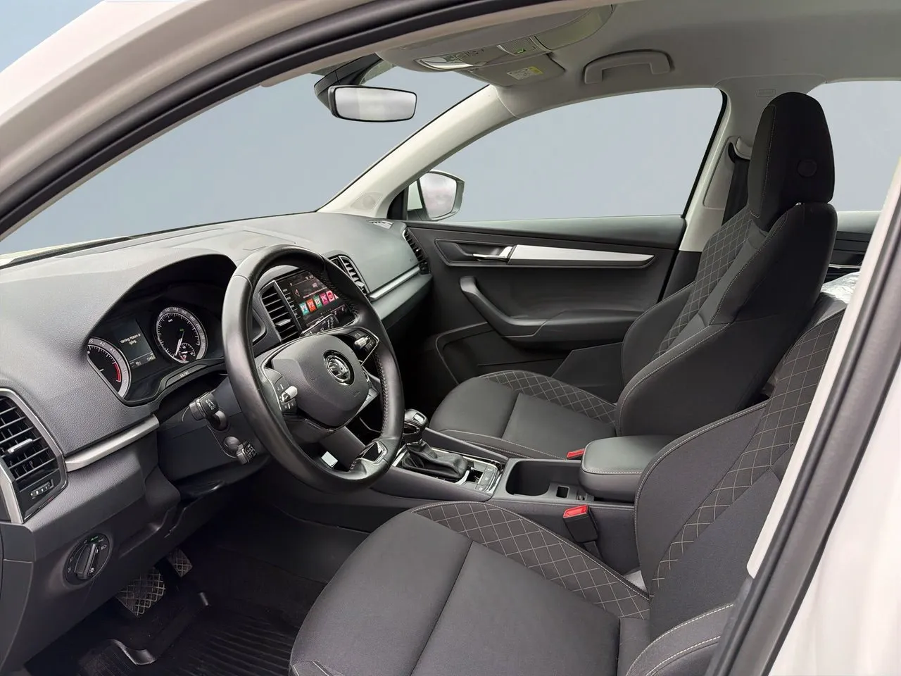 Vehicle image 6