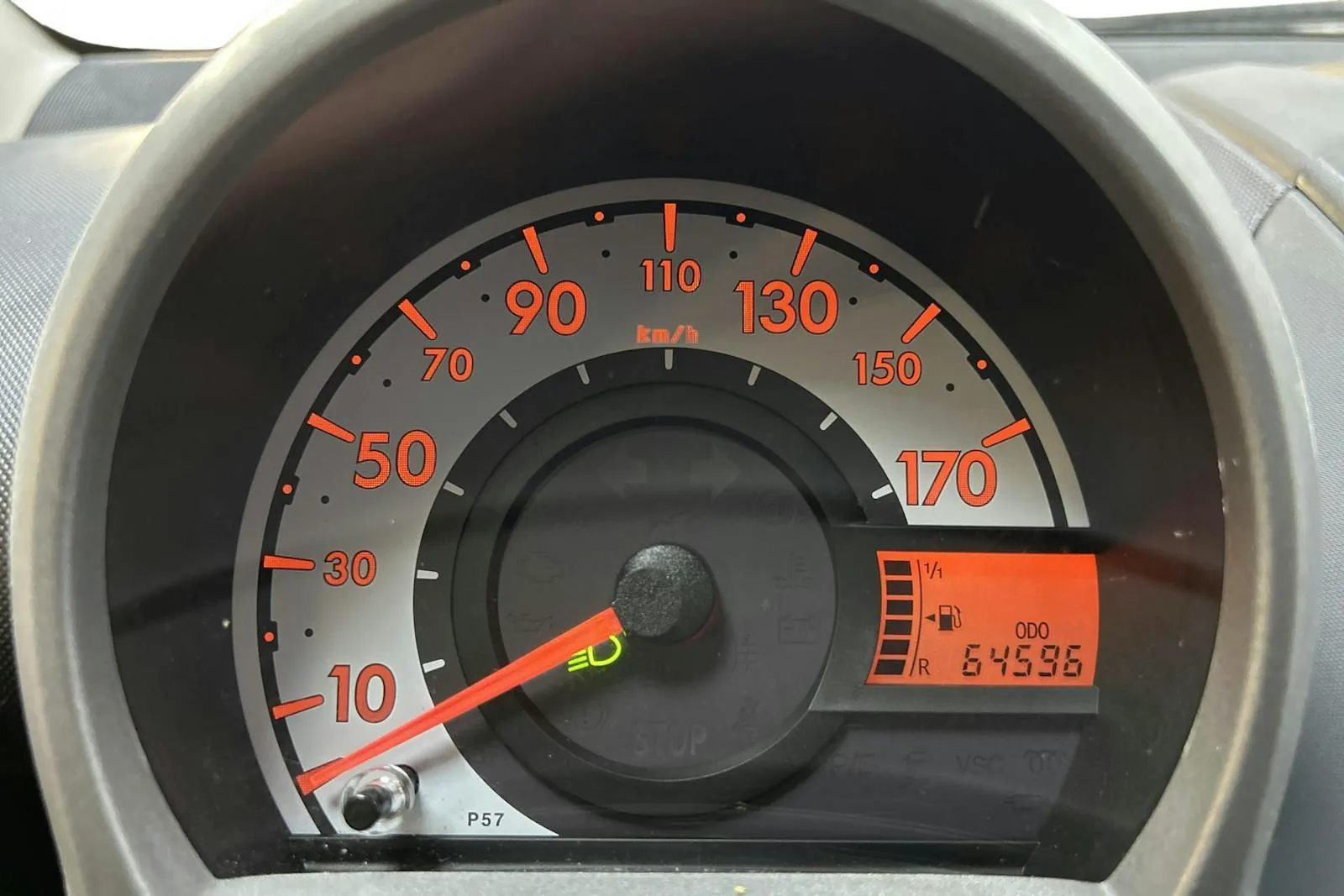 Vehicle image 9