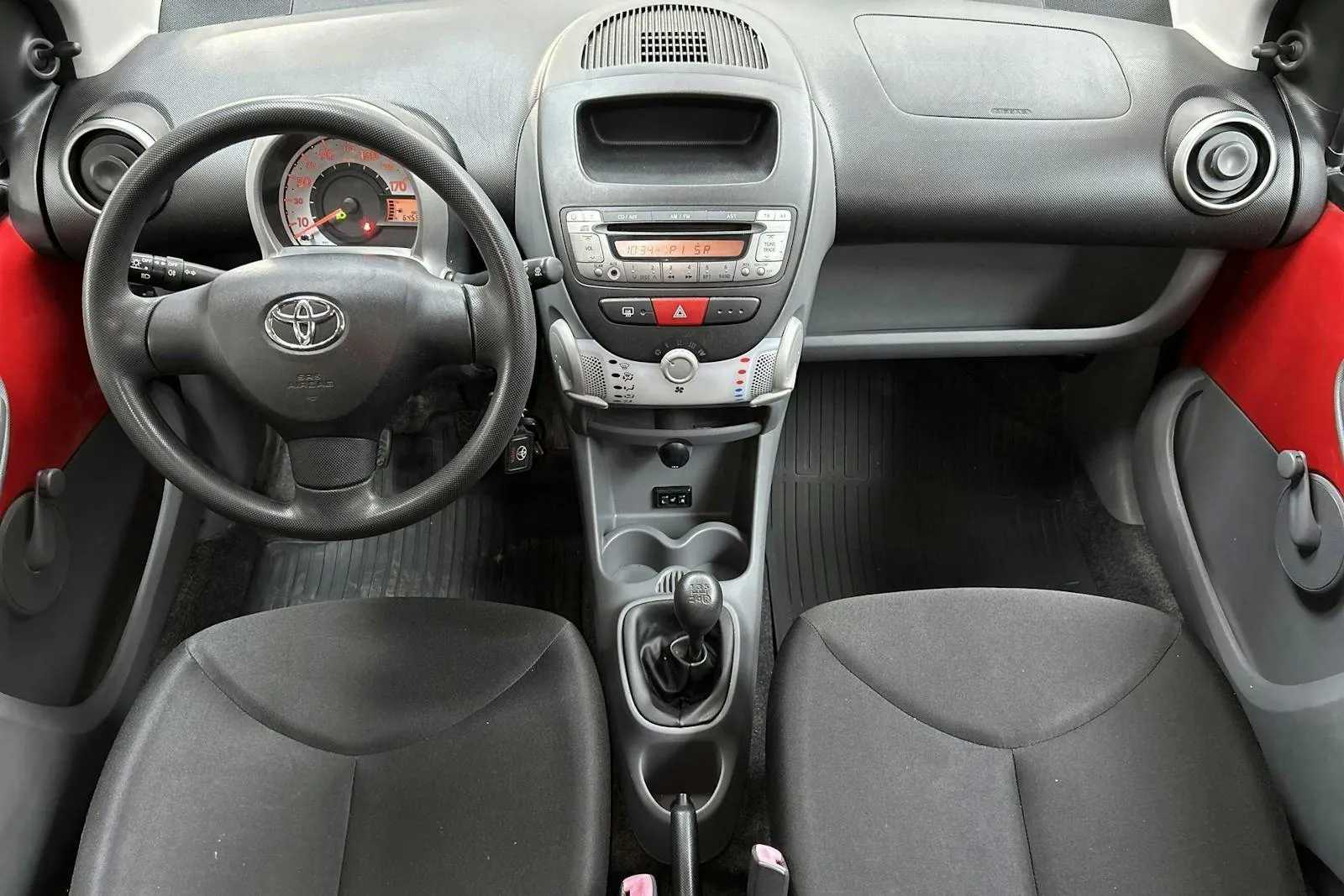 Vehicle image 5